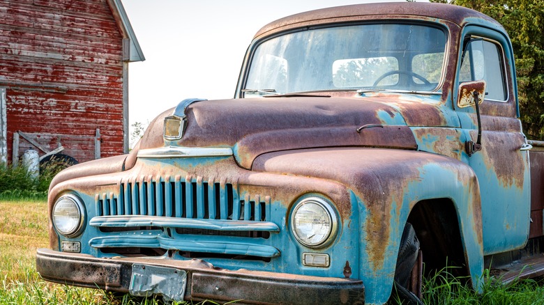 rusted classic truck
