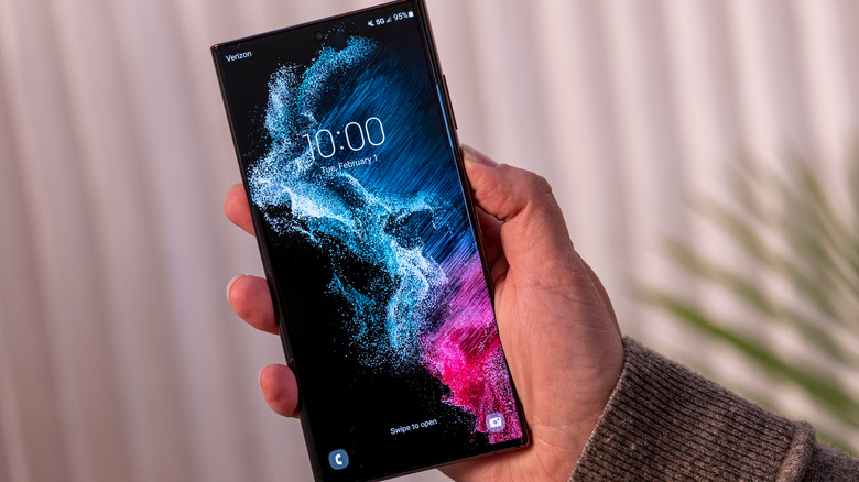 Samsung phone lock screen