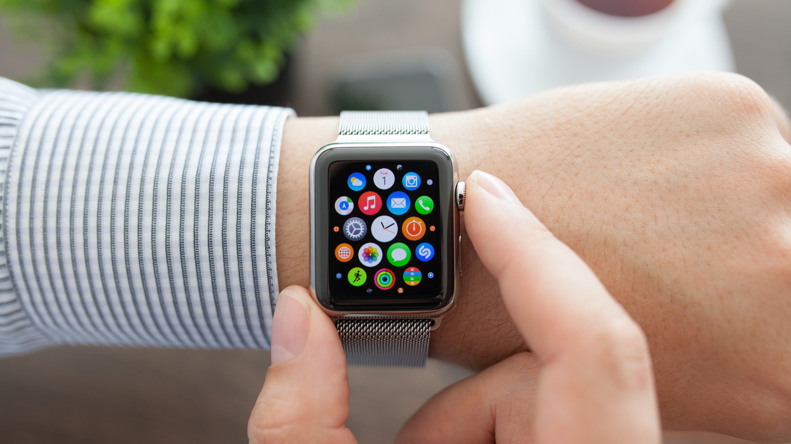 How To Remove Apps On Your Apple Watch Without Deleting Them From Your iPhone - Vimarsana News