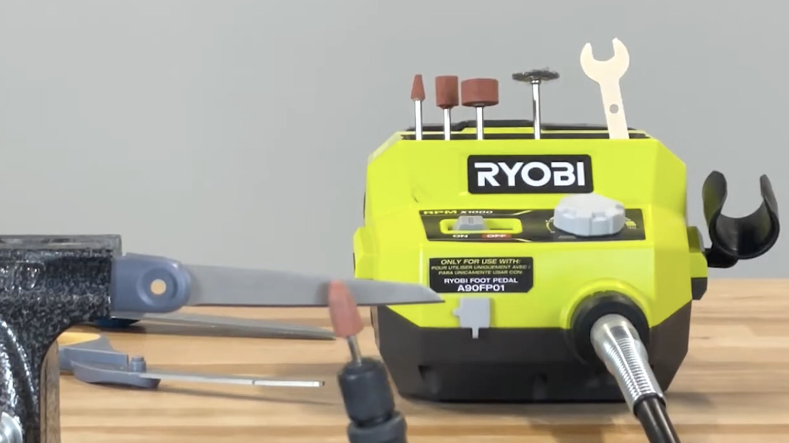 How To Sharpen Your Dull Knives With Ryobi's Rotary Tool