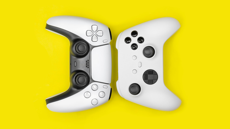 DualSense and xbox controllers