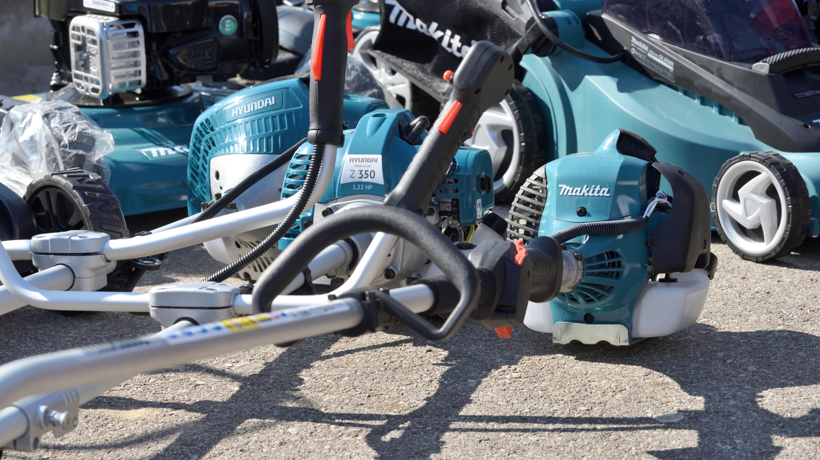 How To String Up A Makita Weed Eater Head The Right Way