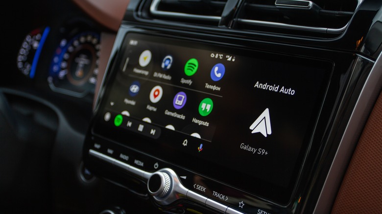 Android auto infotainment screen