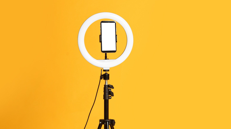 smartphone on tripod