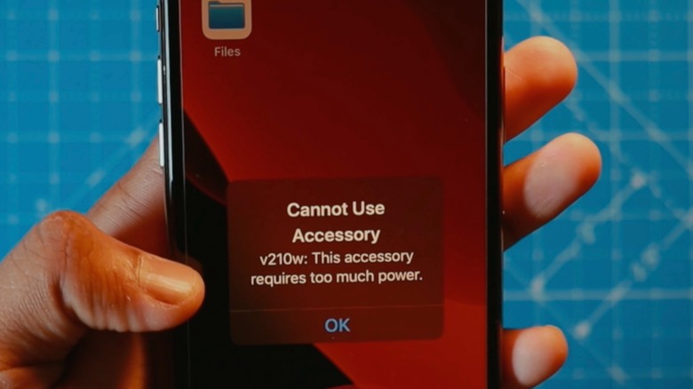 Phone shows cannot use accessory error message