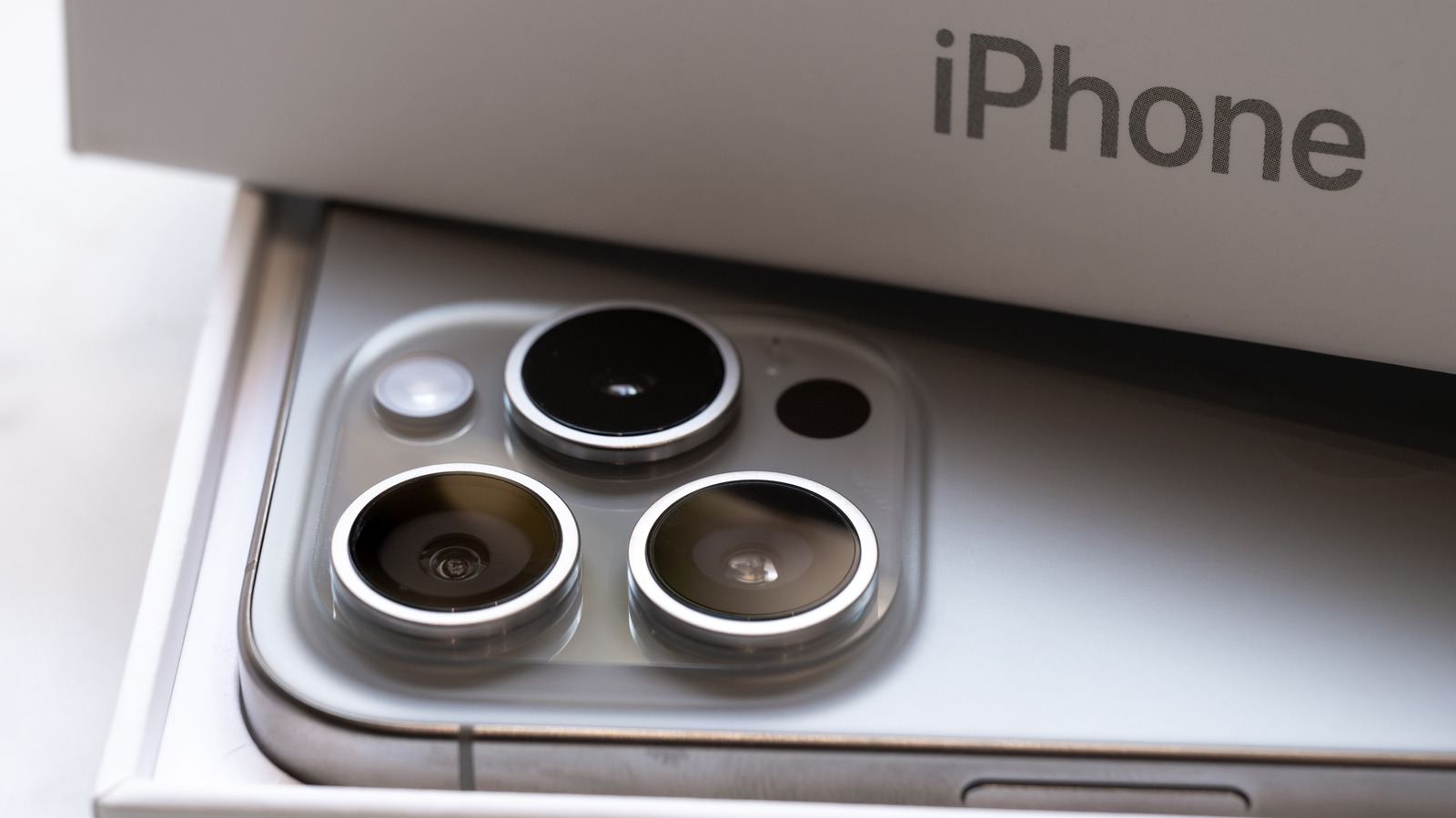 How To Troubleshoot An iPhone Not Casting To Your Smart TV