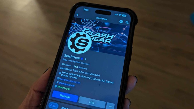 Facebook app slashgear page