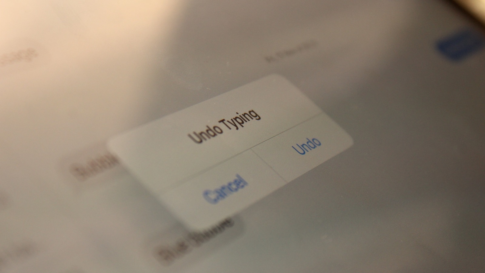 How to undo in the notes app for iphone or ipad