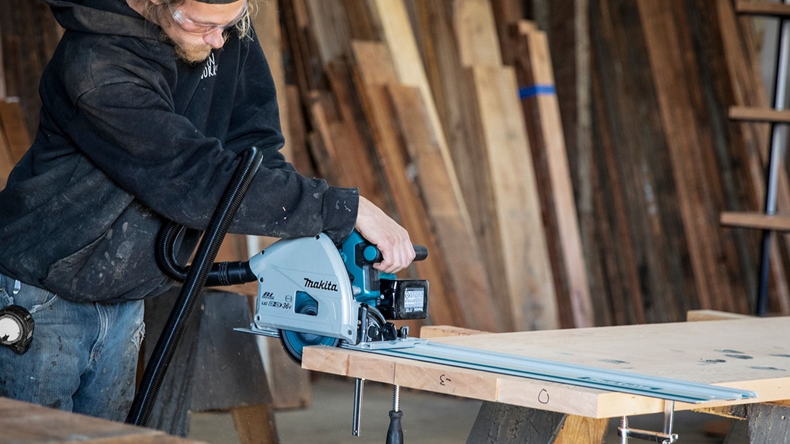 How To Use A Makita Track Saw With Guide Rails