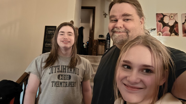 three people using the Best Take feature