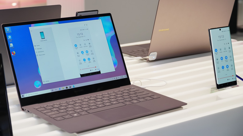 Samsung Galaxy book with Galaxy phone