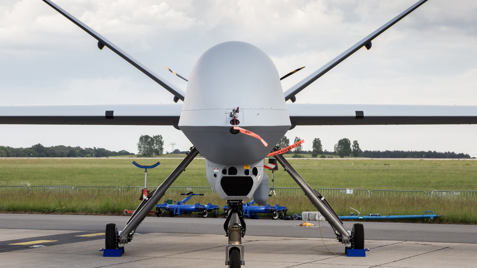 How The MQ-9 Reaper Drone Is Changing How The Military Feels About Traditional Runways – SlashGear