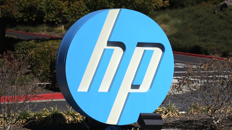 HP headquarters sign