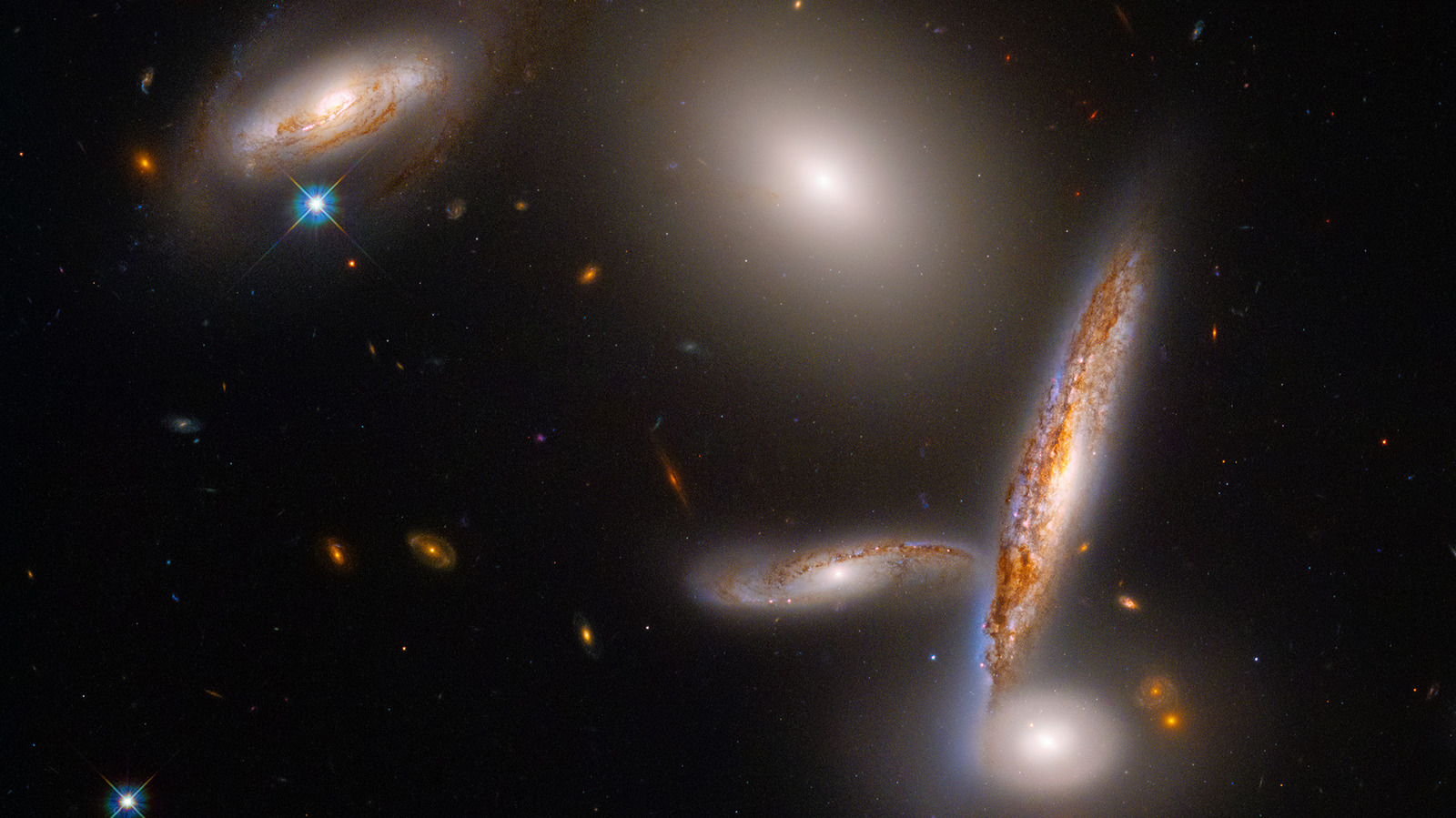 Hubble Celebrates Its 32nd Birthday With A Group Of 5 Galaxies