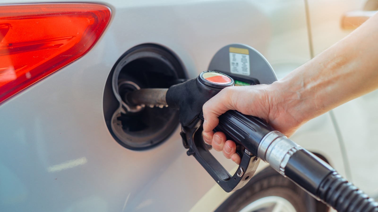 Hypermiling Can Get You More Gas Mileage, But It's Not Worth The Risk