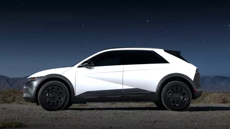 Photo displaying a Hyundai Ioniq 5 in the desert