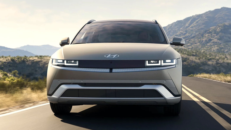 Photo displaying front end of a Hyundai Ioniq 5