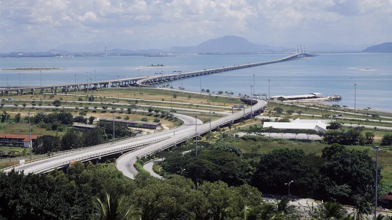 Penang Bridge in Malaysia, built by Hyundai E&C, a divison of HMG