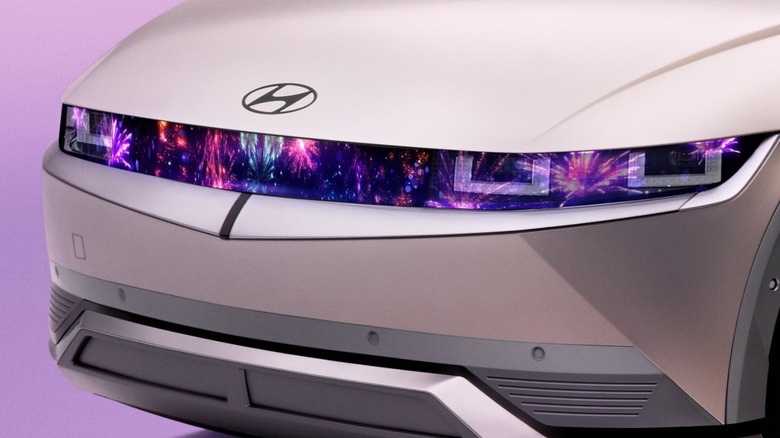 Hyundai IONIQ 5 Disney100 Platinum Concept lights