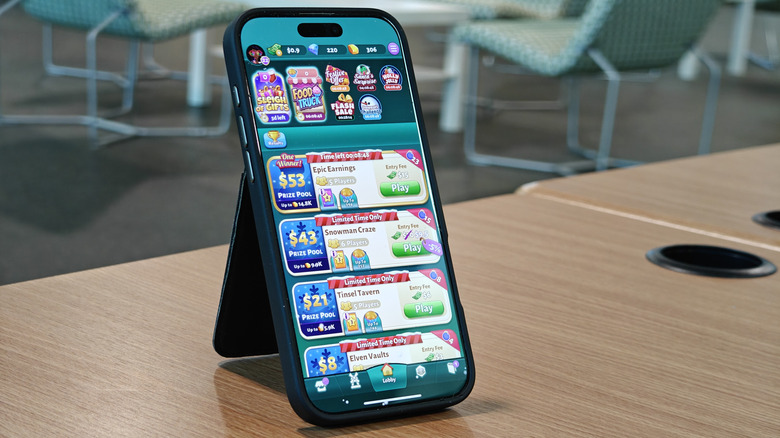 Solitaire Cash on a phone