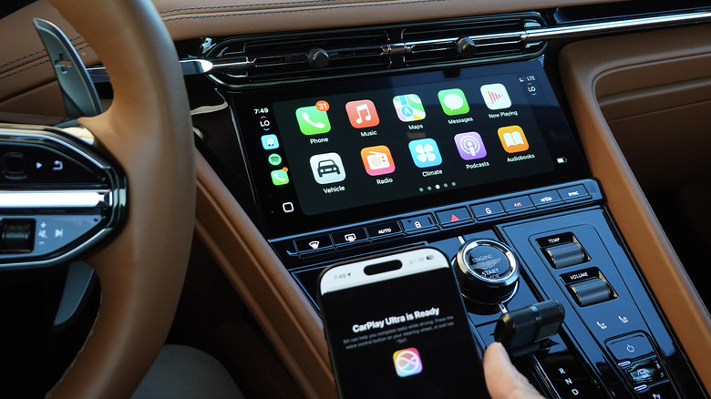 Aston Martin DB12 Volante Apple CarPlay Ultra home screen