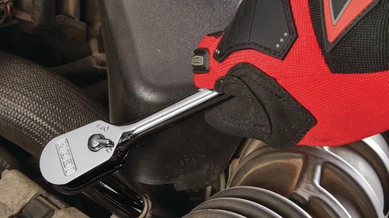 Icon 3/8-inch ratchet in use