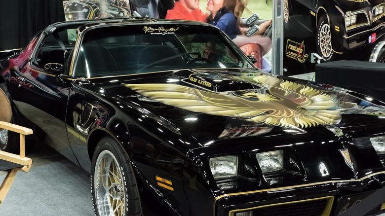 A 1977 Pontiac Trans Am like the one driven by Burt Reynolds in the Smokey and the Bandit movie.