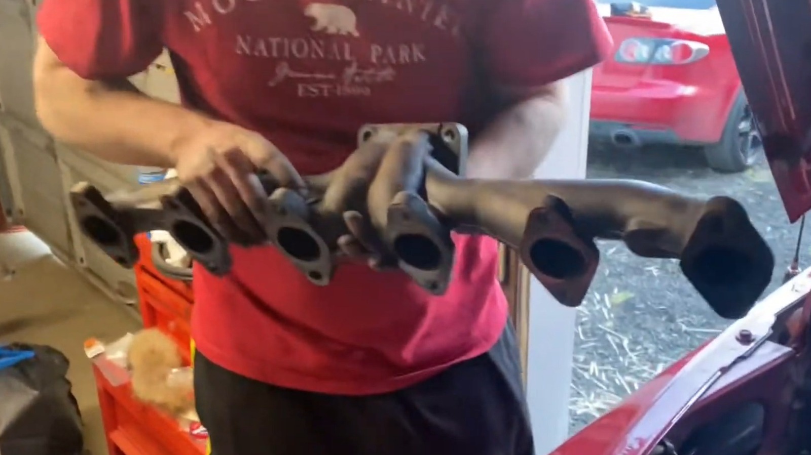 If You Run A Cummins Diesel Engine Without An Exhaust Manifold, This Is What Can Happen