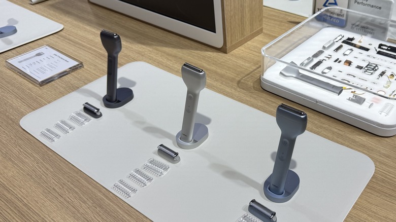 Laifen T1 Pro Electric Shavers on display