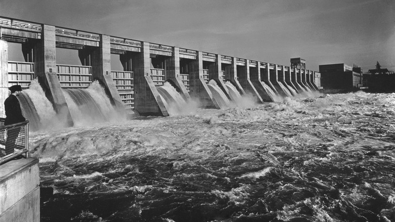 a Dam operated by TVA