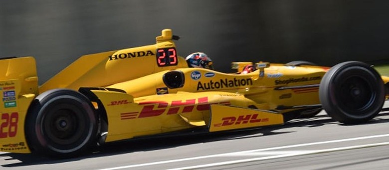 IndyCar begins using LED panels to show race positions