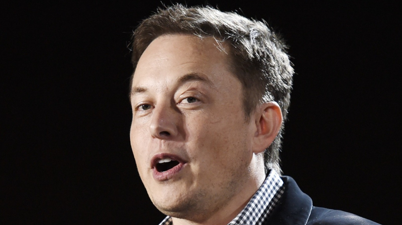 Por dentro das lutas que poderiam ter sido o fim para Tesla