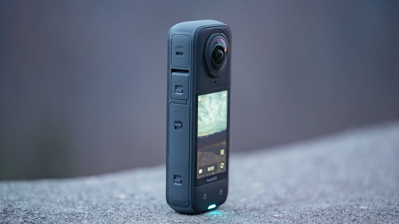 Insta360 X4
