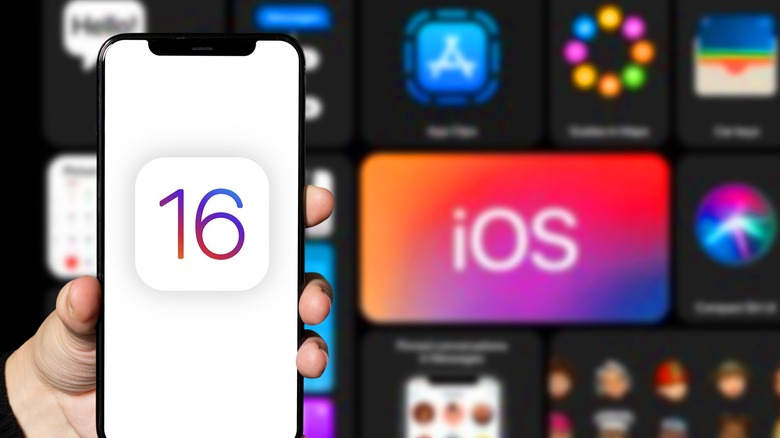 iOS 16 on iphone screen