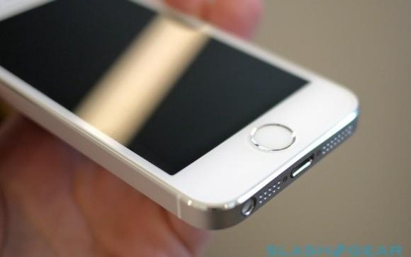iphone_5s_hands-on_sg_4-580x391