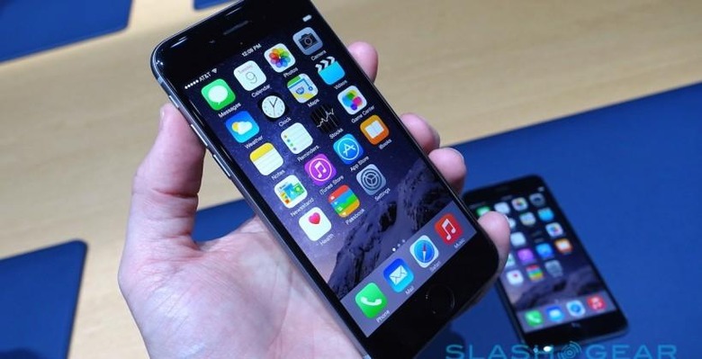 apple-iphone-6-6-plus-hands-on-sg-10