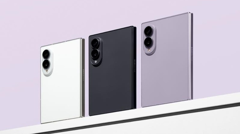 Different colors of the Z Fold 8