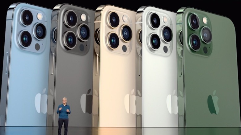 iPhone 13 lineup