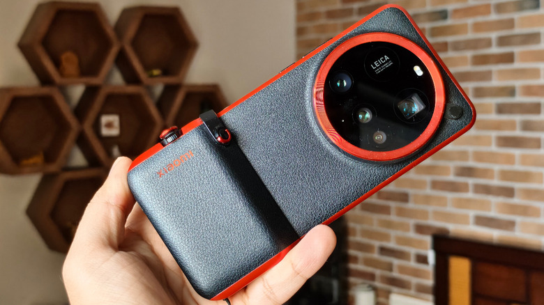 Xiaomi 15 Ultra with photography kit