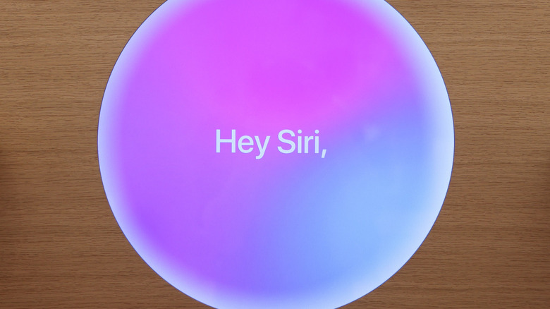 A large 'Hey Siri,' bubble