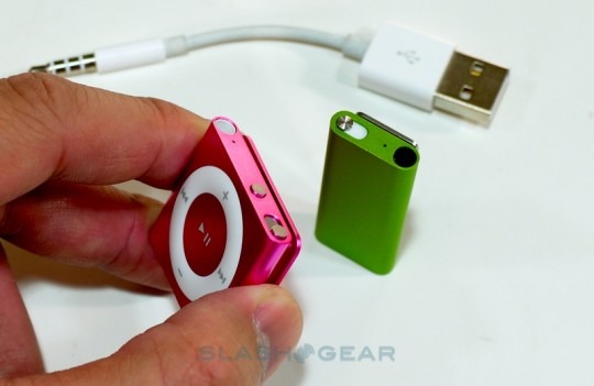 2010 iPod Shuffle 4th Generation Unveiled - The Buttons Are Back