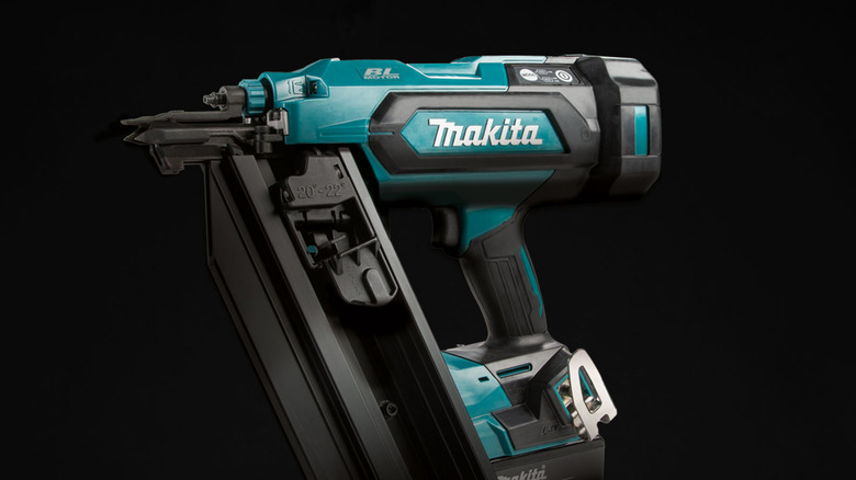 Makita 18V framing nailer