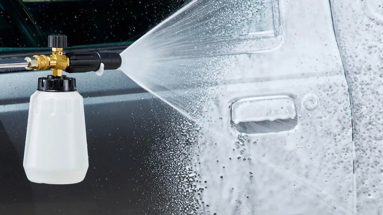 Harbor Freight Foam Cannon used on car