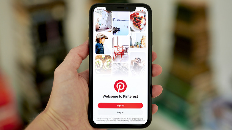 Pinterest app smartphone