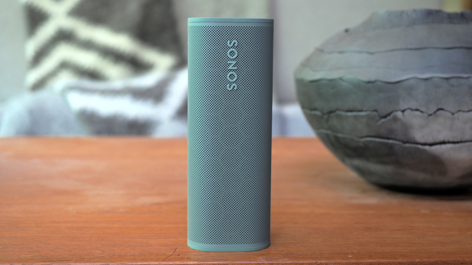 Is Sonos' Cheapest Speaker Still A Good Buy In 2024? - Vimarsana News