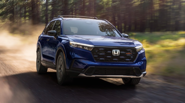 Honda CR-V viewed from front angle