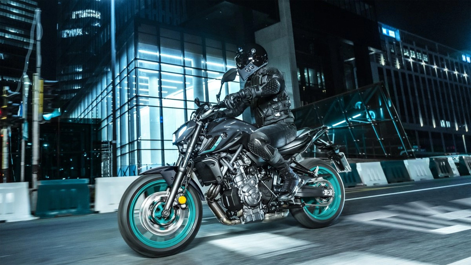 Is Yamaha's MT-07 A Good Bike For Beginners? Here's What You Need To
Know