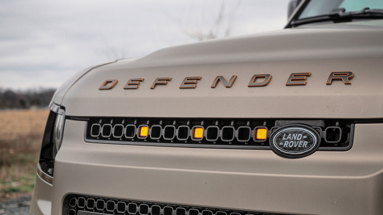 Land Rover Defender Octa grille close-up