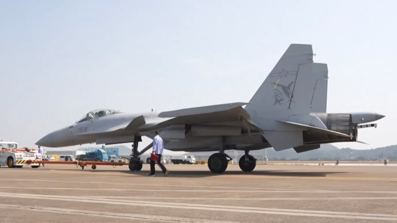 The J-15T carrier-borne fighter jet,arrived in the port city of Zhuhai in South China's Guangdong Province