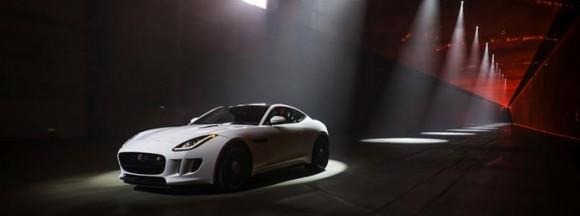 Jag_FTYPE_Coup__LA_Post_Reveal_Image_201113_01_Cropper_Header